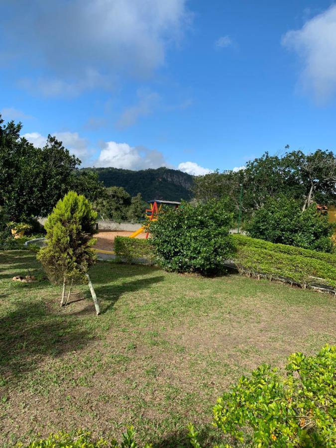 Flat Em Serra Negra - Pe - Condominio Proximo Bodega De Veio, Shows E Eventos Bezerros Ngoại thất bức ảnh